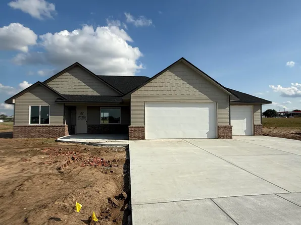 866 N Main St, Goddard, KS 67052