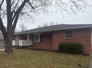 206 Green Tree Rd, Atchison, KS 66002