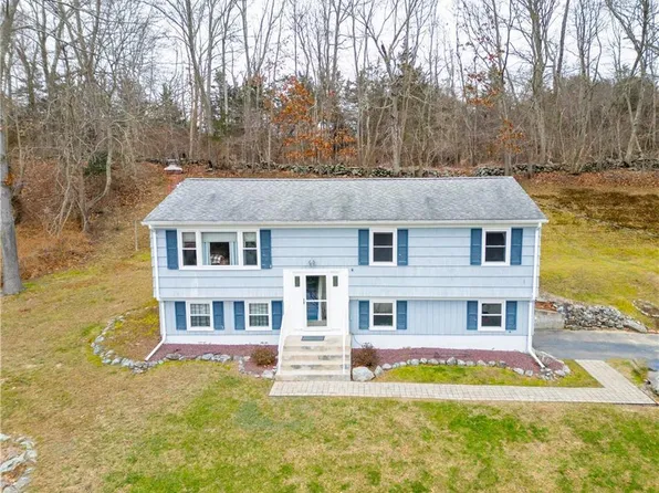 17 Willow Lane, Ledyard, CT 06339