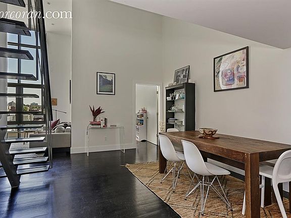 4th image of 361 Carroll St #2E