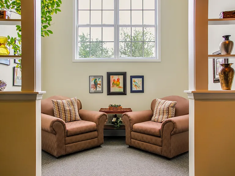 Hopkins Court Apartments — Photo 10