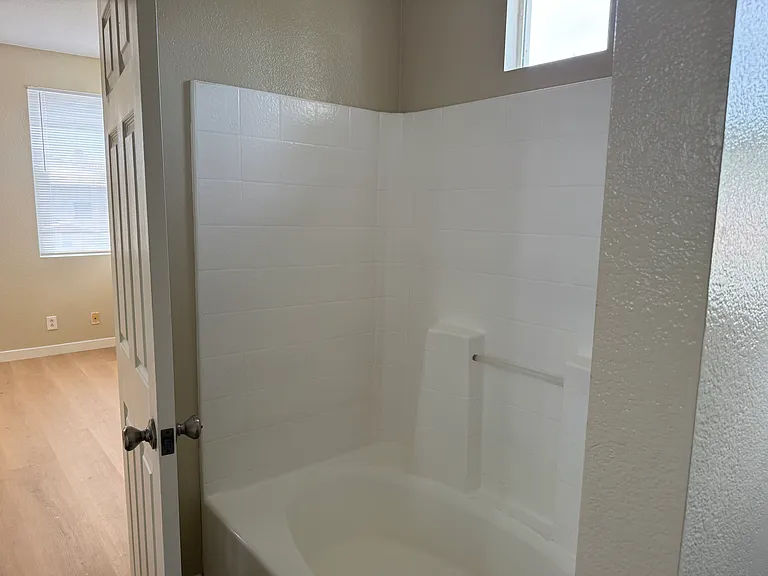 39561 Tischa Dr — Photo 17