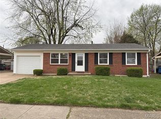 3259 Ipswich Ln, Saint Charles, MO 63301