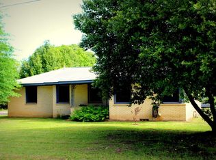 308 6th St, Palestine, TX