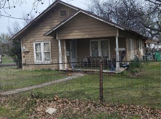309 Bonham St, Nocona, TX 76255