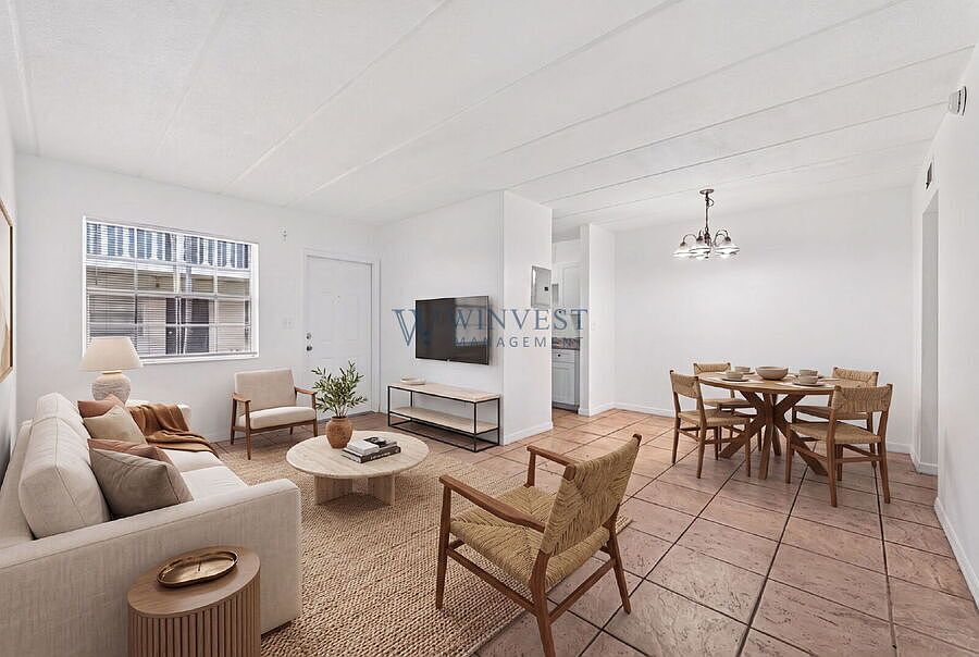 1st image of 447 NE 125th St #10