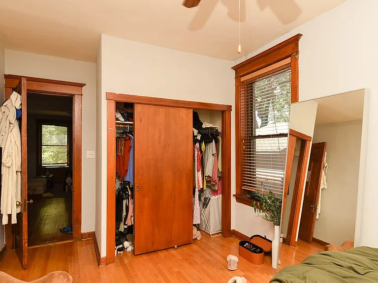 1358 W Barry Ave #W2 — Photo 17