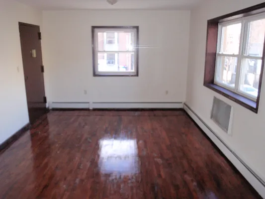 Rented by RS Bracha | media 8