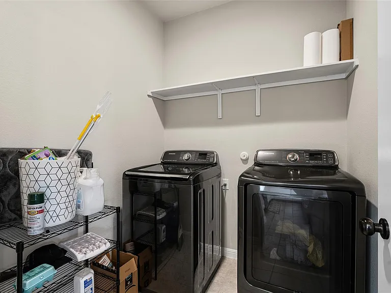 237 Driftwood Ln — Photo 10