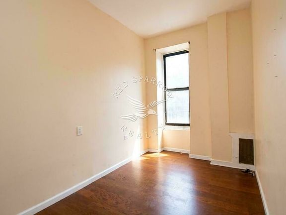 2nd image of 329 E 116th St APT 3