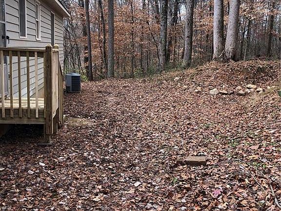 4th image of 130 Deer Chase Dr