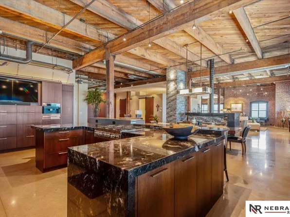 105 S 9th St Unit 805, Omaha, NE 68154