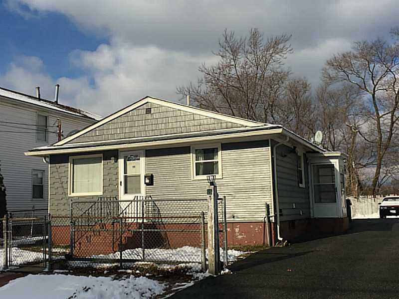 1st image of 99 Eastwood Ave