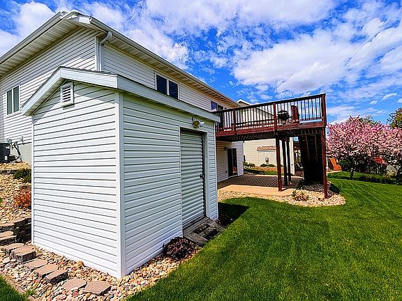 5th image of 2786 Kenosha Ln NW