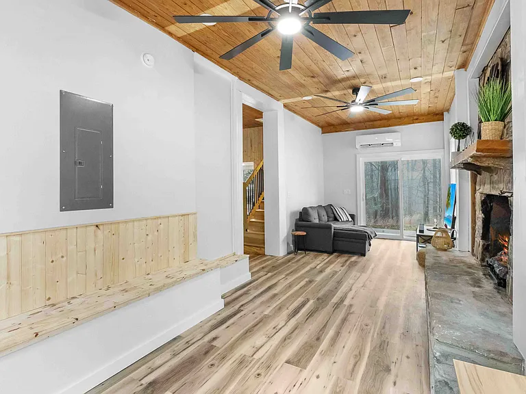 124 Glad Tidings Ln — Photo 8