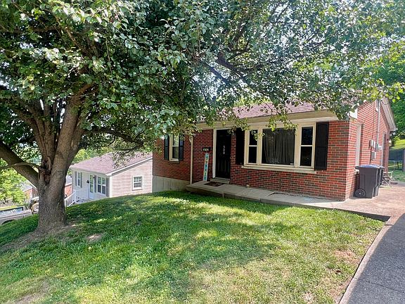 2nd image of 500 McCreary Ave