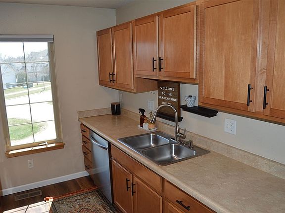 2nd image of 853 Rachael St