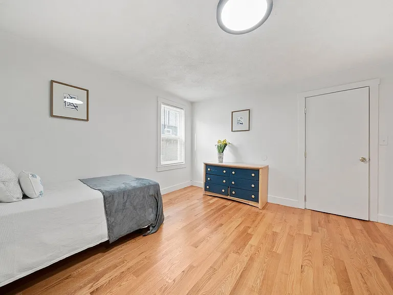 190 Common St #2 — Photo 9