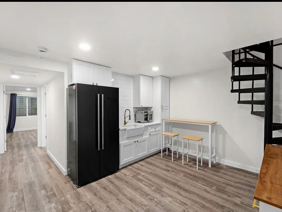 148 W Garden Park Dr