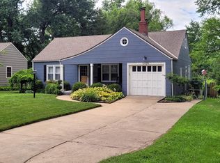 5928 Delmar St, Fairway, KS 66205