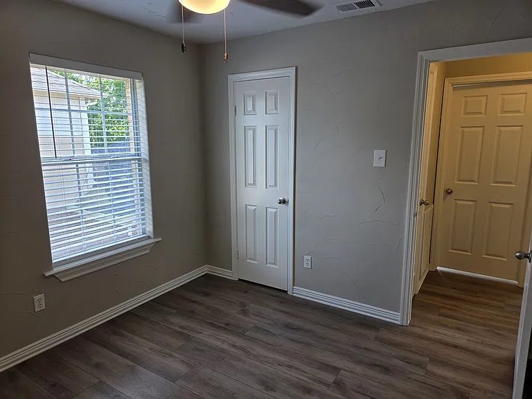 2BR upstairs