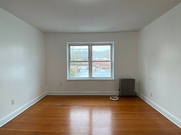 4th image of 23-62 21st St #2