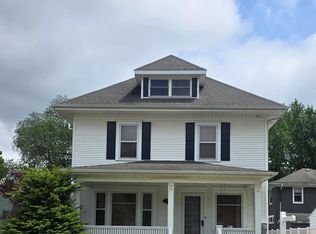 1323 S Pennsylvania Ave, Mason City, IA 50401