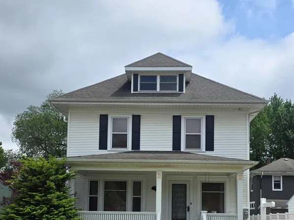 1323 S Pennsylvania Ave, Mason City, IA 50401