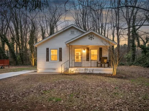 912 Patton St, Graham, NC 27253