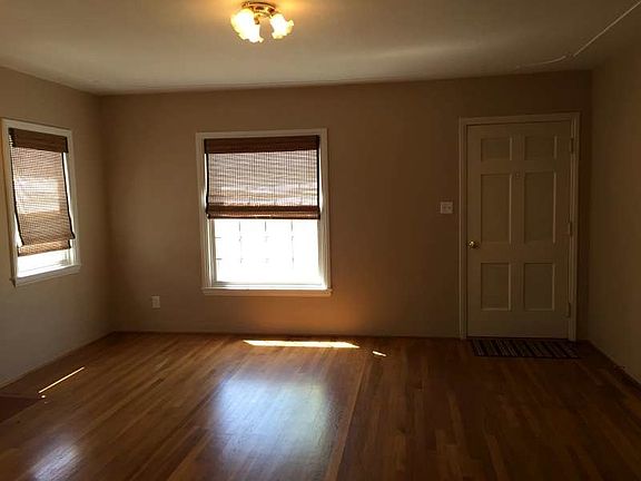 5th image of 1040 Empey Way