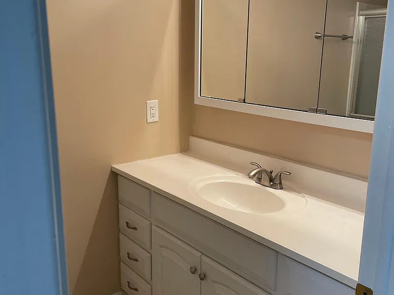 Updated full Bath Upstairs.