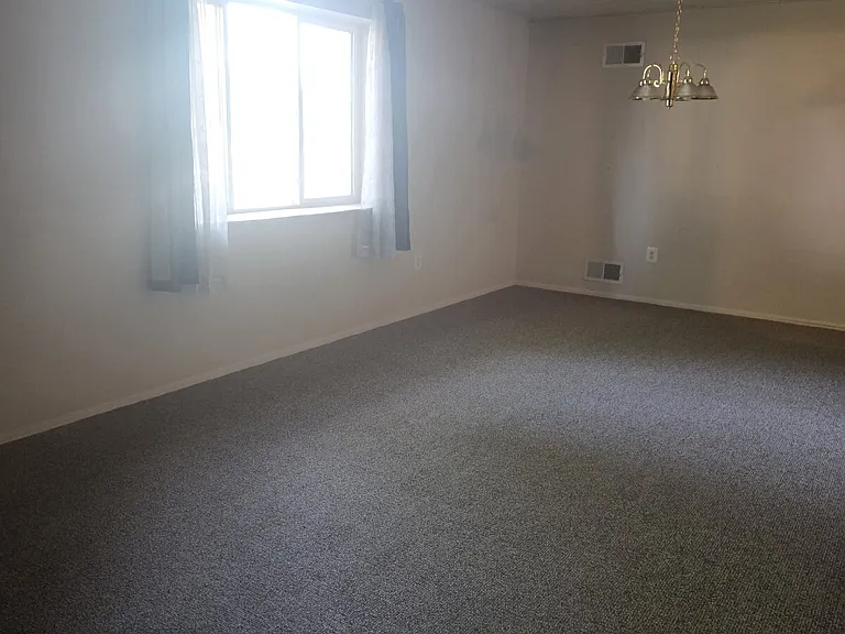 701 Heather Ridge Dr #C — Photo 2