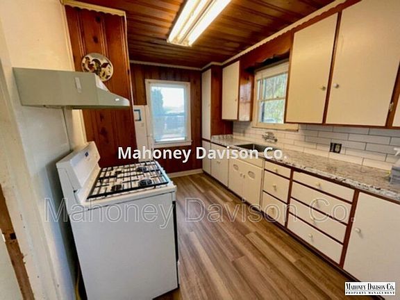 3rd image of 233 Wilson St #A
