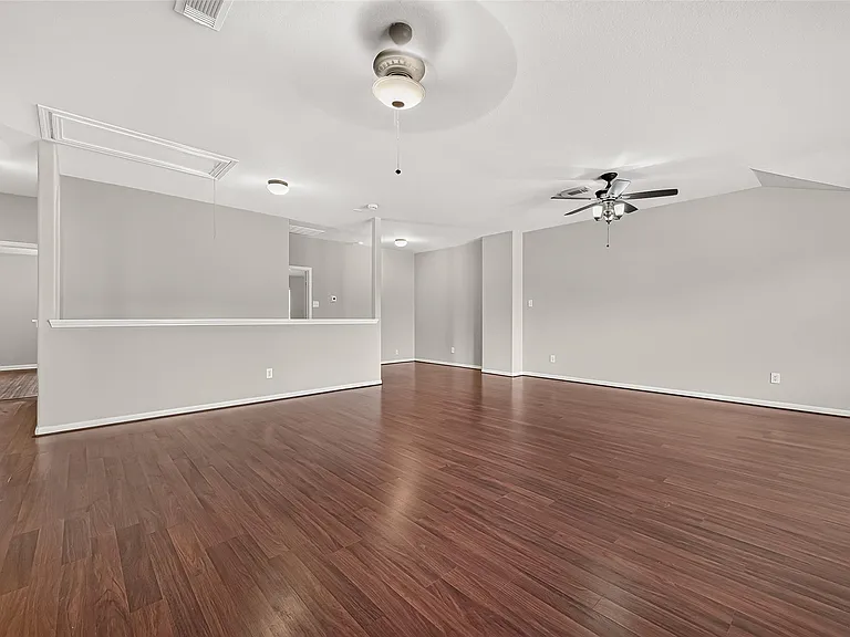 2110 Castle Gardens Ln — Photo 30