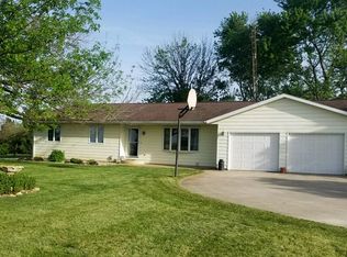 271 E County Road 600n, Tuscola, IL 61953