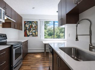 2330 Maple St #111, Vancouver, BC