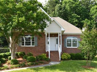 825 Woodview Ridge Trl, Lewisville, NC 27023