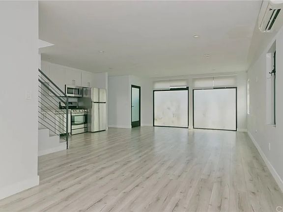 3rd image of 483 Washington Blvd Unit 102