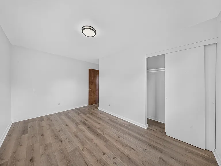 1095 Saint Michaels Ave #1095 — Photo 12