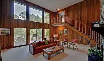2nd image of 215 Sandy Lake Cir
