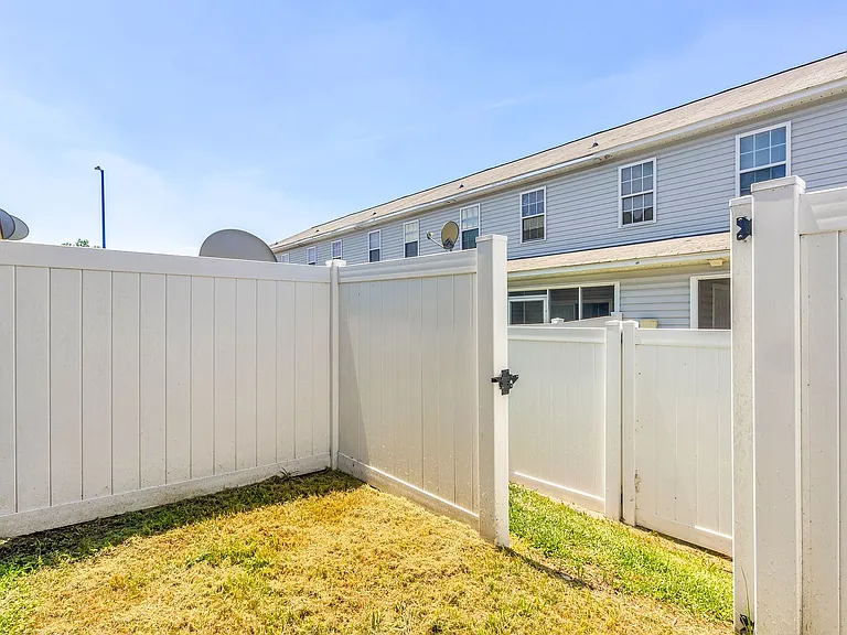 1011 Banister Loop — Photo 14
