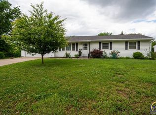 1244 SW 31st Ter, Topeka, KS 66611