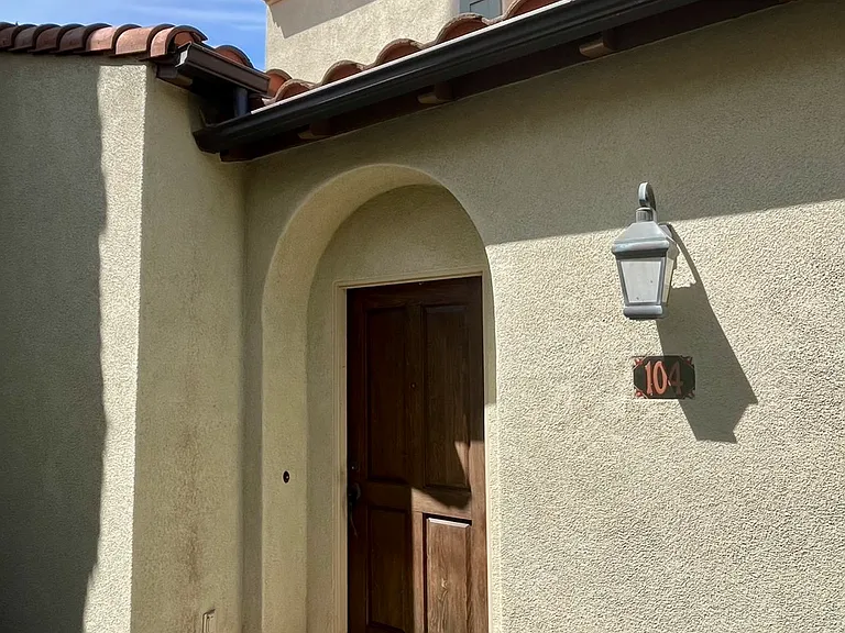 104 Chantilly — Photo 3