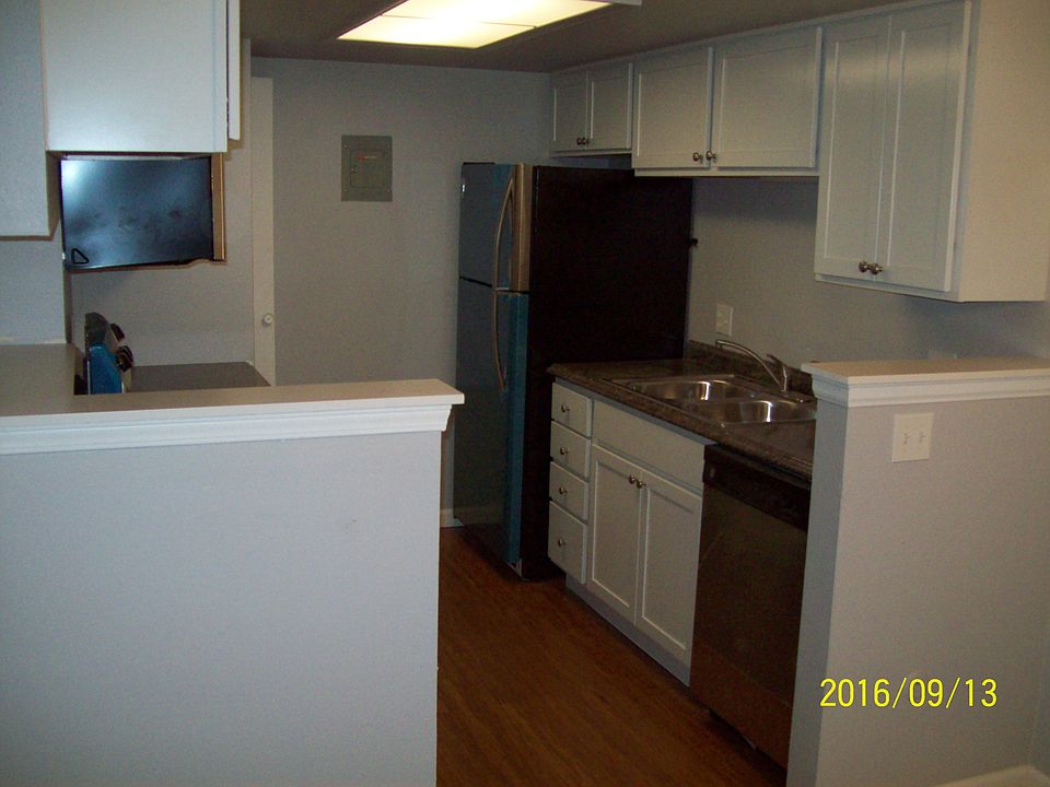 1st image of 8500 E Jefferson Ave APT 15H
