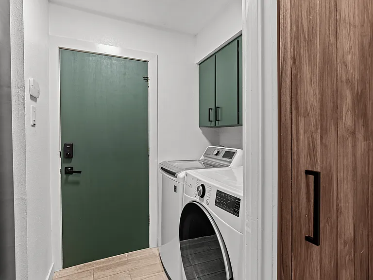 4501 Black Hickory Woods — Photo 37