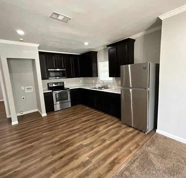4126 Sayers St — Photo 6