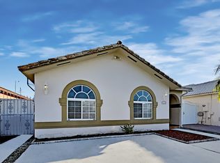 2652 W 68th Pl, Hialeah, FL 33016
