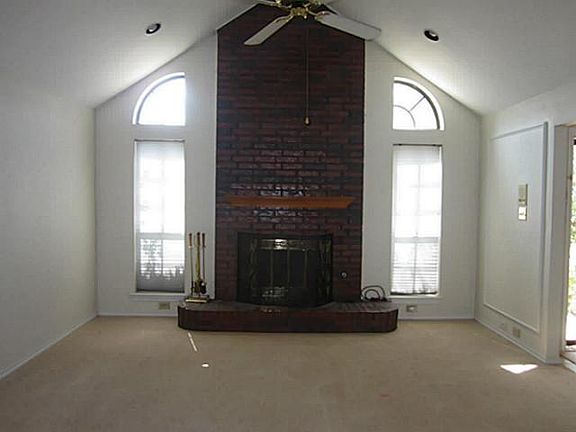 3rd image of 1212 Stillwater Trl