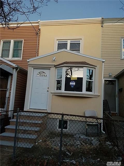 1st image of 11823 153rd St