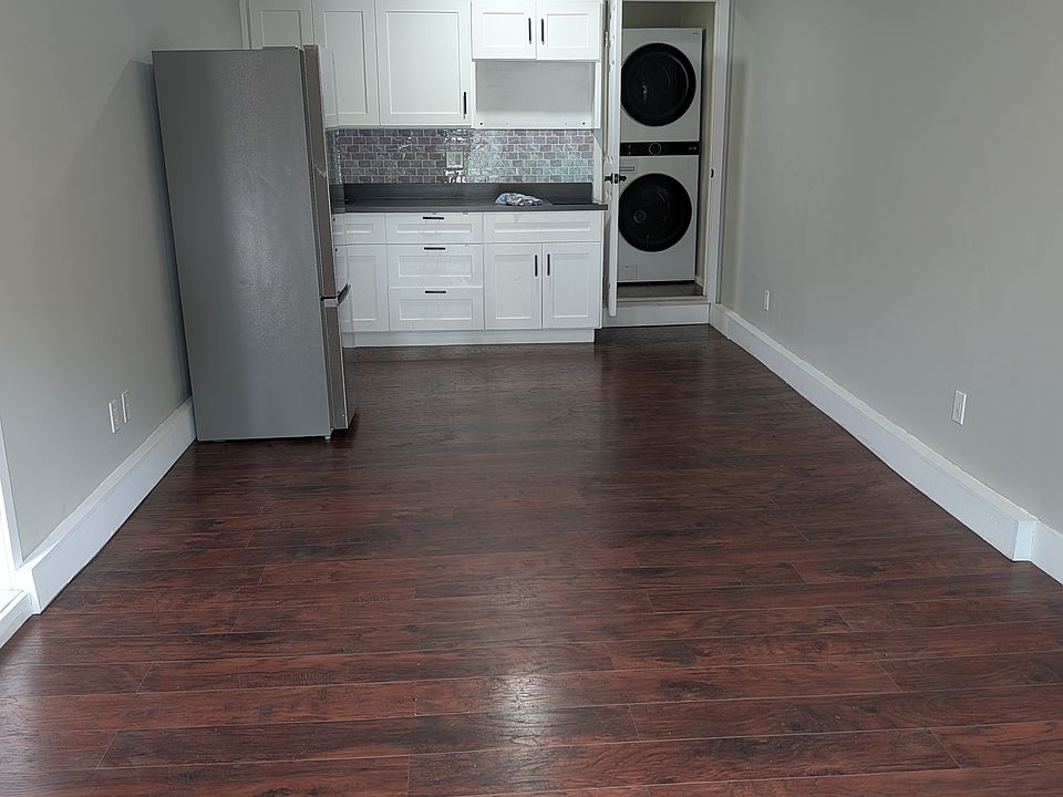 1st image of 1747 W 38th Pl